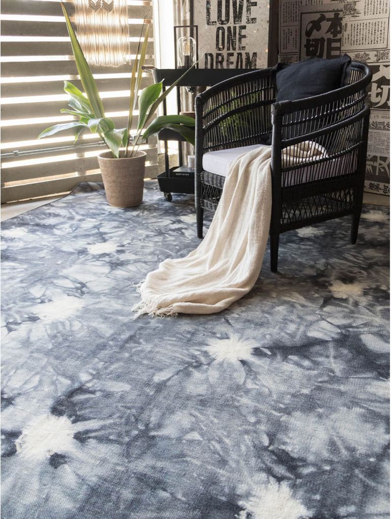 Mihran-Kilims-BlackGrey-KilimBatik-1