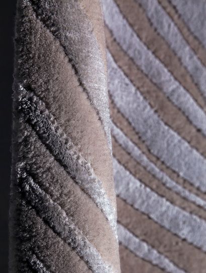 Alfombra-moderna-cebra-TIBETANAN-LAMA-ZEBRA-WHITE-WHITE-170X240-Mihran-1