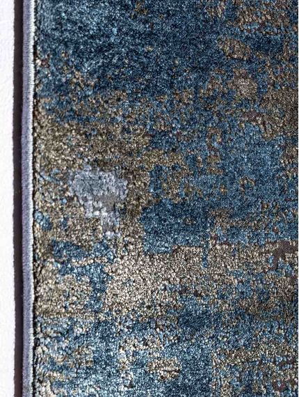 Alfombra-abstracta-azul-COBRA-LUJO-CHIMP-CELESTE-160X230-Mihran-03