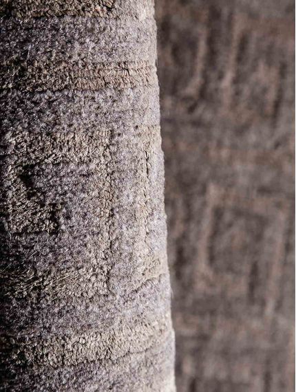 Alfombra-lisa-Beige-TIBETANA-SANGRILA-240x300-Mihran-1-2