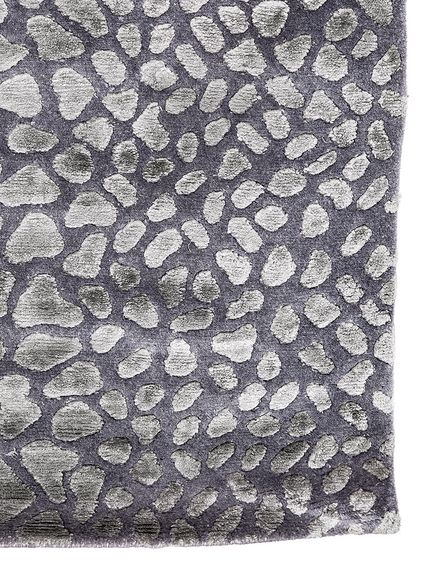 Alfombra-moderna-gris-TIBETANA-SNAKE-270x370-Mihran-2