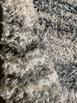 alfombra-moderna-SHAGGY-BRUMA-QUIRI-IVORY-200X275-AGA-1.jpg
