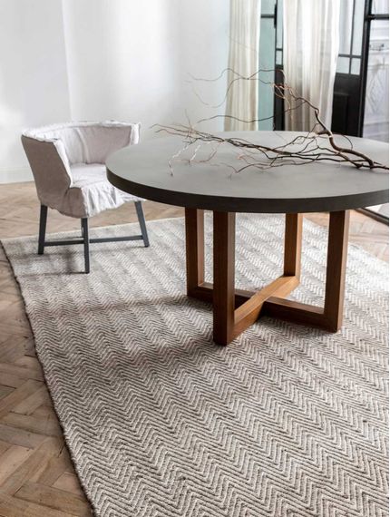 Mihran-Textura-TejidaZigZagLightGrey-Alfombra-01