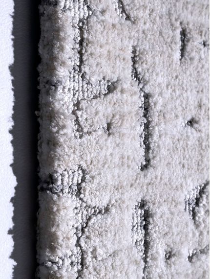 Alfombra-blanca-gris-pelo-corto-KAILA-SILVER-Mihran-03